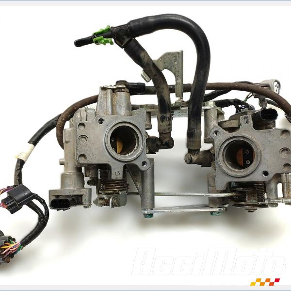 Pièce Moto Rampe d'injection (moteur) HONDA VARADERO XL125V