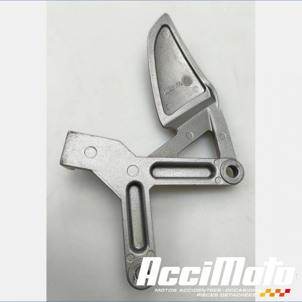 Pièce Moto Platine repose-pied avant (gauche) TRIUMPH TT 600
