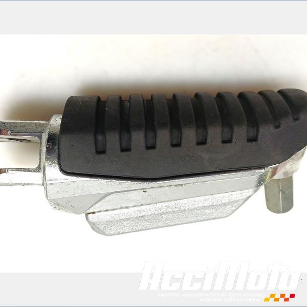 Pièce Moto Repose-pied avant (droit) SUZUKI GSR 750