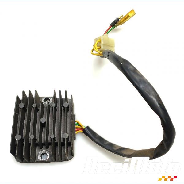 Pièce Moto Régulateur de tension  HONDA REBEL CA125