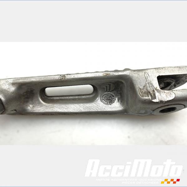 Pièce Moto Repose-pied avant (droit) TRIUMPH SPEED TRIPLE 1050 R