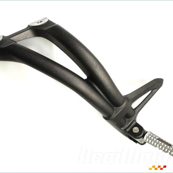 Pièce Moto Platine repose-pied arrière (gauche) TRIUMPH SPEED TRIPLE 1050 R