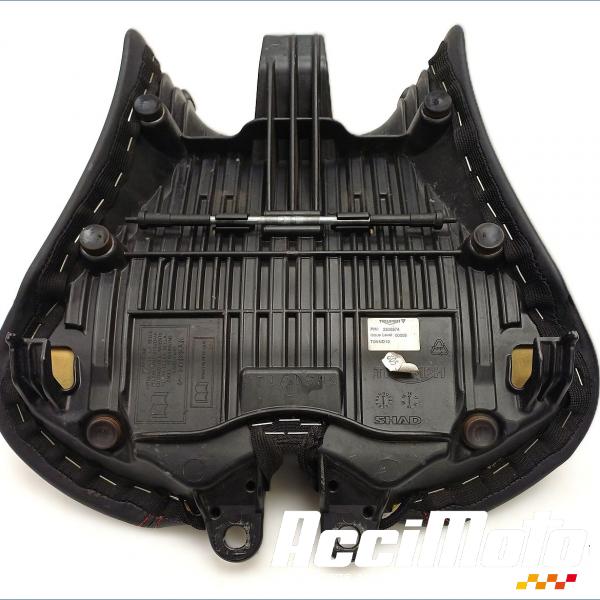 Pièce Moto Selle pilote TRIUMPH SPEED TRIPLE 1050 R