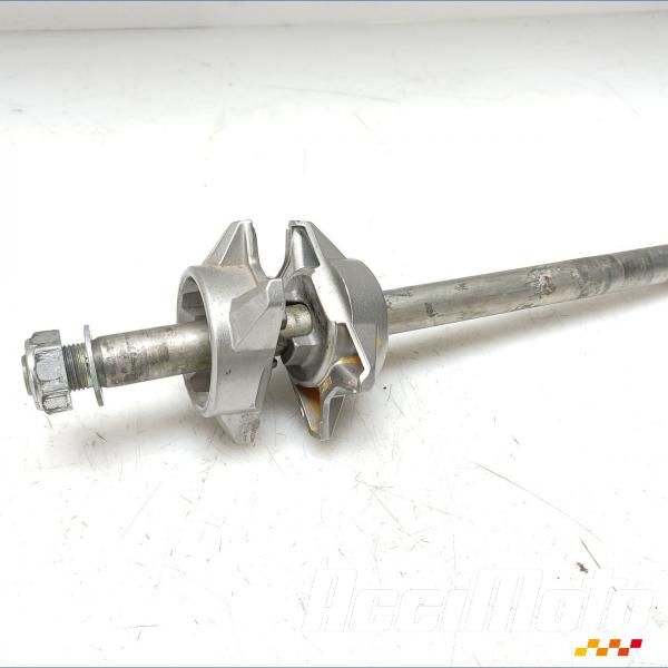 Pièce Moto Axe de roue arrière YAMAHA MT-07