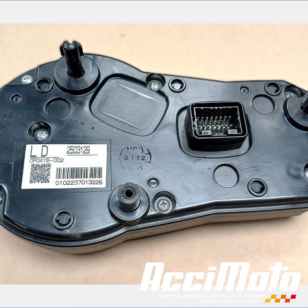 Pièce Moto Compteur (tableau de bord) TRIUMPH STREET TRIPLE 675 R