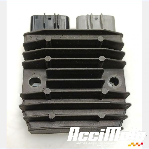 Pièce Moto Régulateur de tension  TRIUMPH STREET TRIPLE 675 R