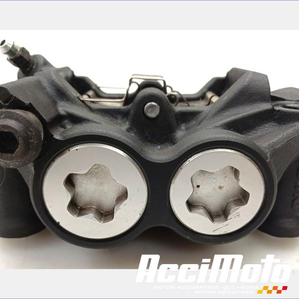 Pièce Moto étrier de frein avant (gauche) YAMAHA TMAX XP530