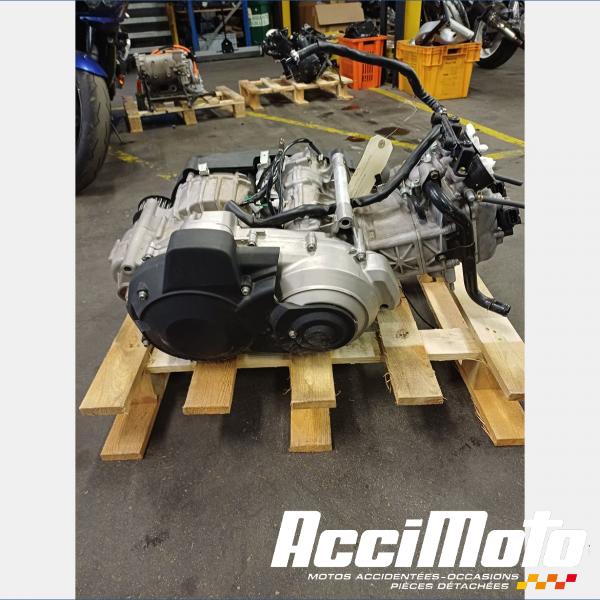 Pièce Moto Moteur KYMCO AK 550