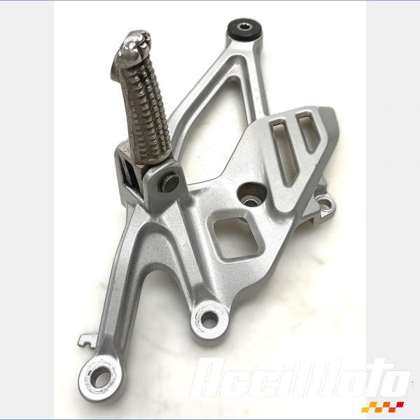 Pièce Moto Platine repose-pied avant (droit) YAMAHA YZF-R 125
