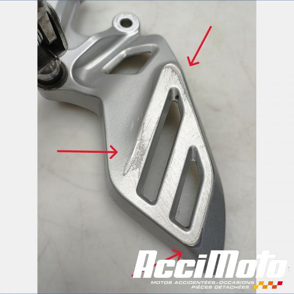 Pièce Moto Platine repose-pied avant (gauche) YAMAHA YZF-R 125