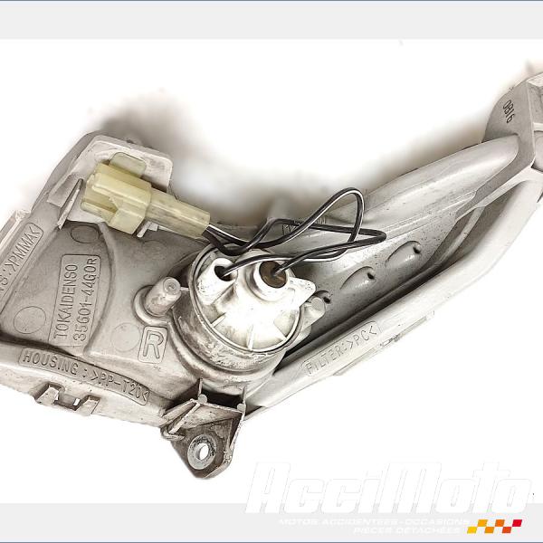 Pièce Moto Clignotant avant (droit) SUZUKI GSR 600