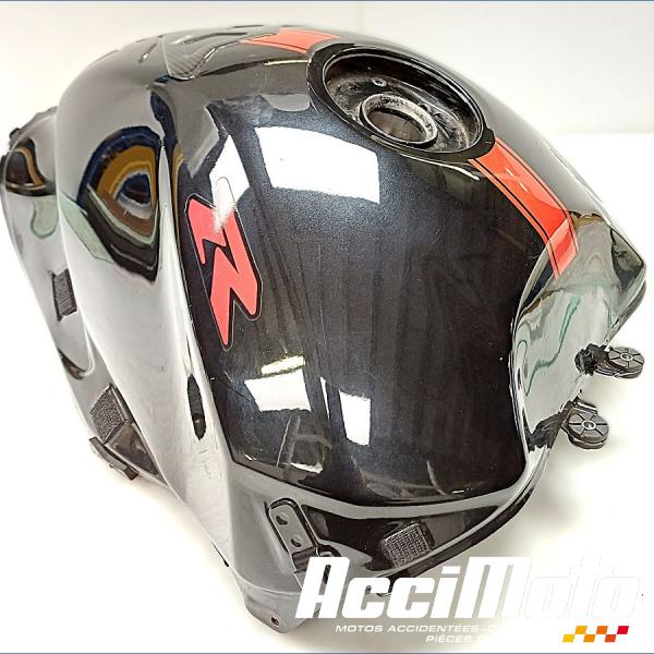 Pièce Moto Réservoir d'essence  SUZUKI GSR 600
