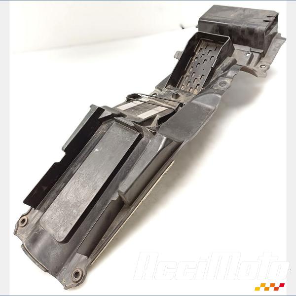 Pièce Moto Passage de roue SUZUKI GSR 600