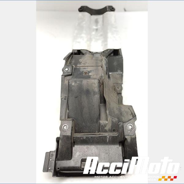 Pièce Moto Passage de roue SUZUKI GSR 600