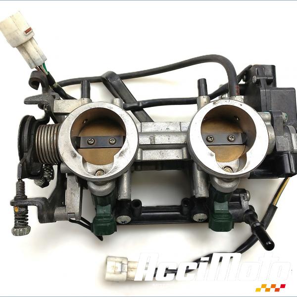 Pièce Moto Rampe d'injection (moteur) KAWASAKI ER6 N