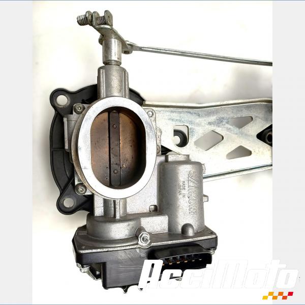 Pièce Moto Rampe d'injection (moteur) DUCATI MULTISTRADA 1200S TOURING