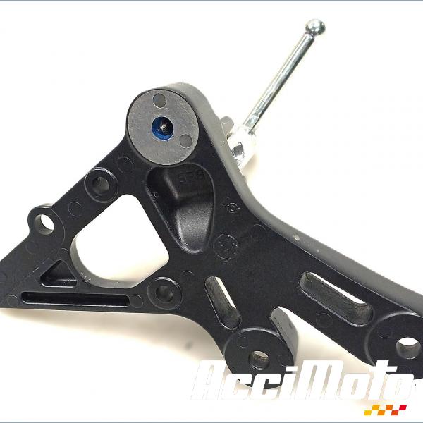 Pièce Moto Platine repose-pied avant (droit) YAMAHA R7 YZF