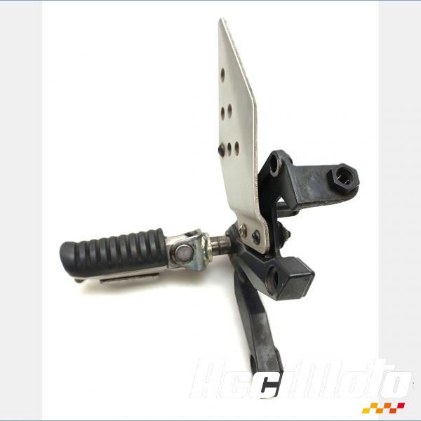 Pièce Moto Platine repose-pied avant (droit) KAWASAKI Z 750