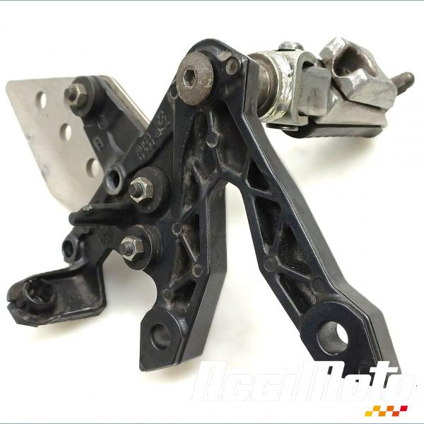Pièce Moto Platine repose-pied avant (droit) KAWASAKI Z 750