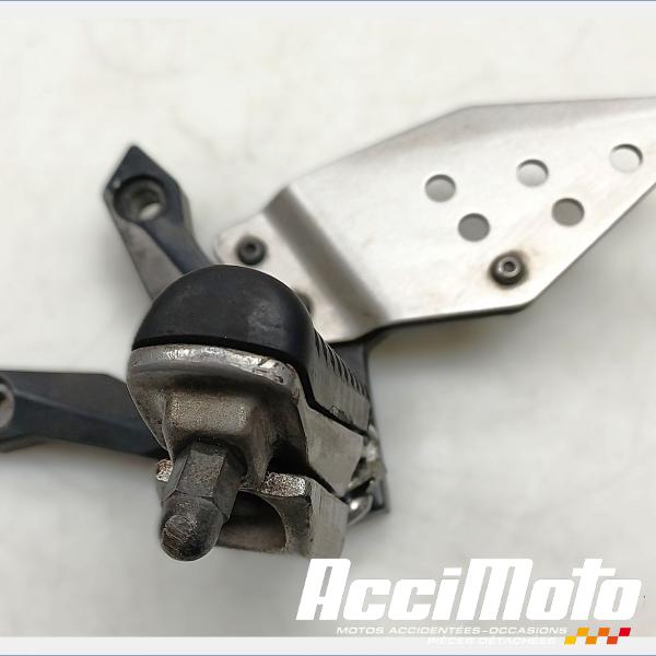 Pièce Moto Platine repose-pied avant (gauche) KAWASAKI Z 750