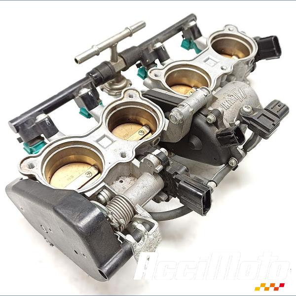 Pièce Moto Rampe d'injection (moteur) YAMAHA R1 YZF1000