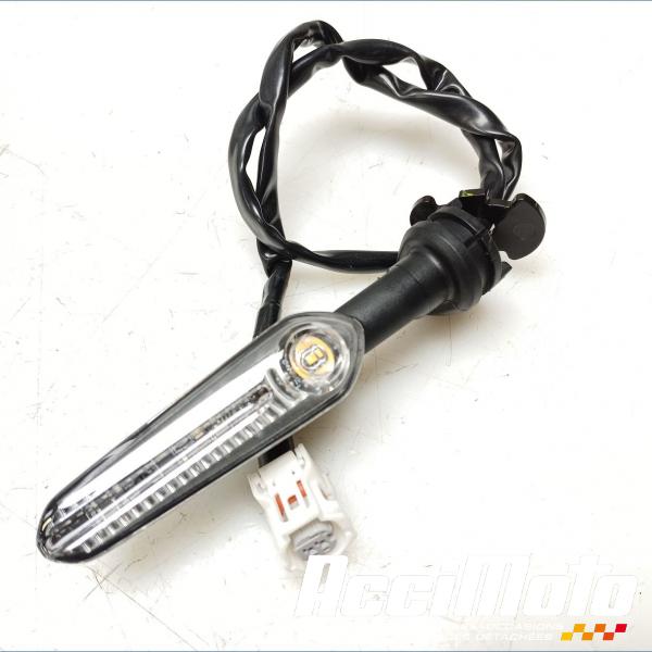 Pièce Moto Clignotant arrière (droit) YAMAHA R7 YZF