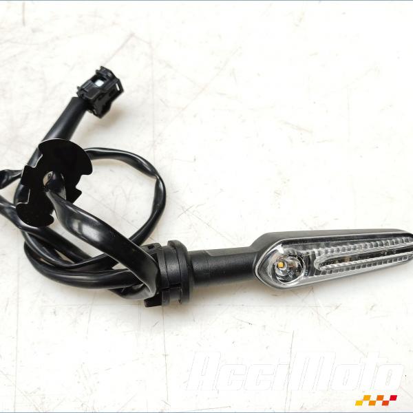 Pièce Moto Clignotant arrière (gauche) YAMAHA R7 YZF