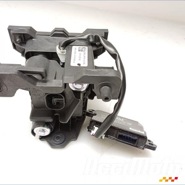 Pièce Moto Phare (optique avant) YAMAHA R7 YZF