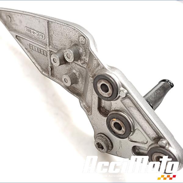 Pièce Moto Platine repose-pied avant (gauche) SUZUKI BANDIT GSF600N