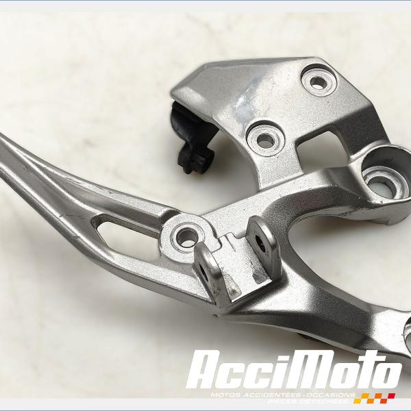 Pièce Moto Platine repose-pied avant (droit) YAMAHA MT-09