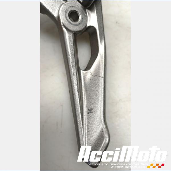 Pièce Moto Platine repose-pied avant (droit) YAMAHA MT-09