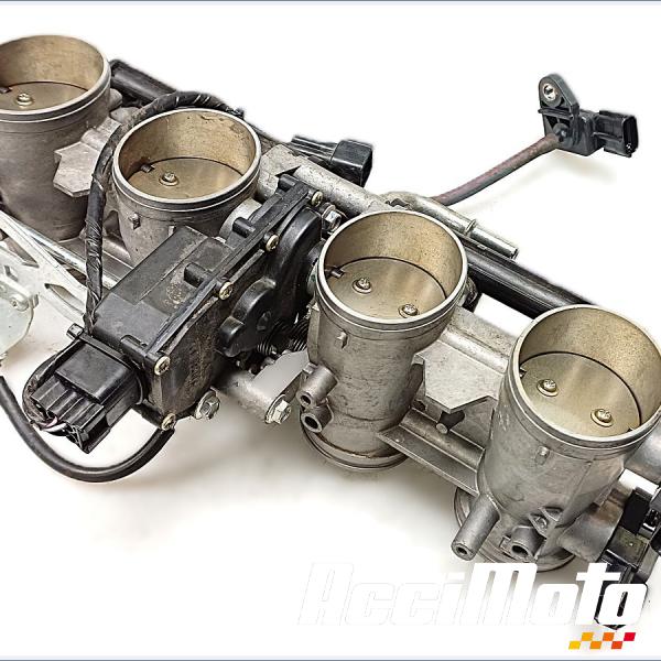 Part Motor bike Rampe d'injection (moteur) KAWASAKI Z 750