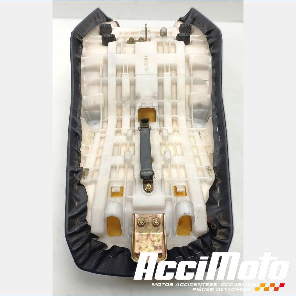 Pièce Moto Selle (origine) YAMAHA FAZER FZS600