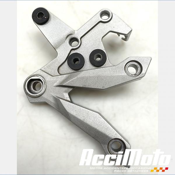Pièce Moto Platine repose-pied avant (droit) KAWASAKI Z 750