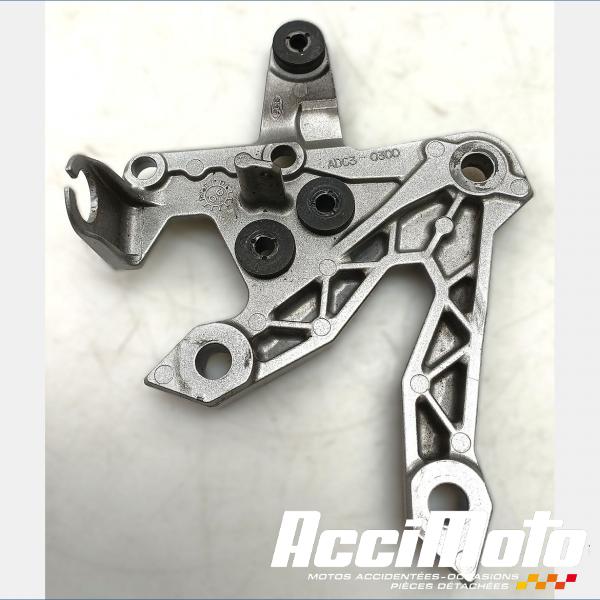 Pièce Moto Platine repose-pied avant (droit) KAWASAKI Z 750