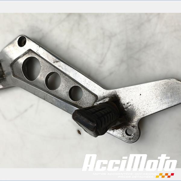 Pièce Moto Platine repose-pieds (gauche) HONDA NTV650 REVERE