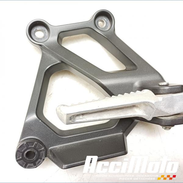 Pièce Moto Platine repose-pied arrière (droit) HONDA XL 750 TRANSALP