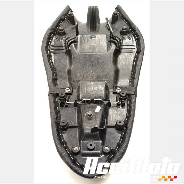 Pièce Moto Selle (origine) TRIUMPH SPEED TRIPLE 1050 