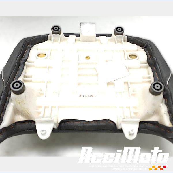 Pièce Moto SELLE AR PERSO YAMAHA FJR 1300