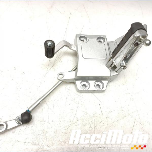 Pièce Moto Platine repose-pied avant (gauche) YAMAHA FJR 1300