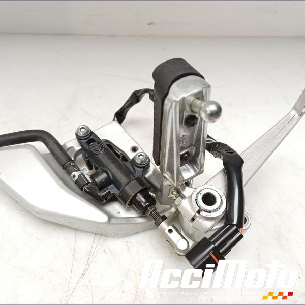 Pièce Moto Platine repose-pied avant (droit) YAMAHA FJR 1300