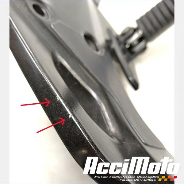 Pièce Moto Platine repose-pieds (droit) KAWASAKI ER6 F