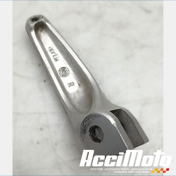 Pièce Moto Repose-pied avant (droit) APRILIA RSV 1000