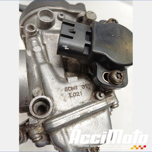 Pièce Moto Rampe de carburateurs YAMAHA FAZER FZS600