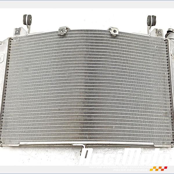 Part Motor bike Radiateur de refroidissement YAMAHA R1 YZF1000