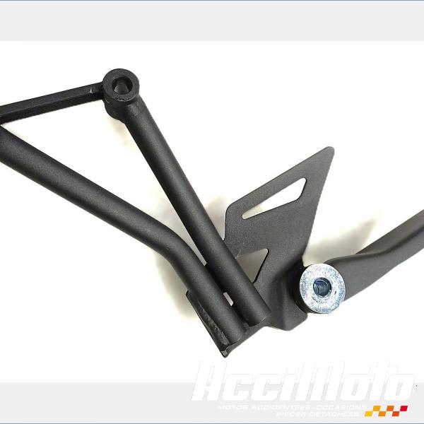 Pièce Moto Platine repose-pied arrière (droit) KAWASAKI Z 125
