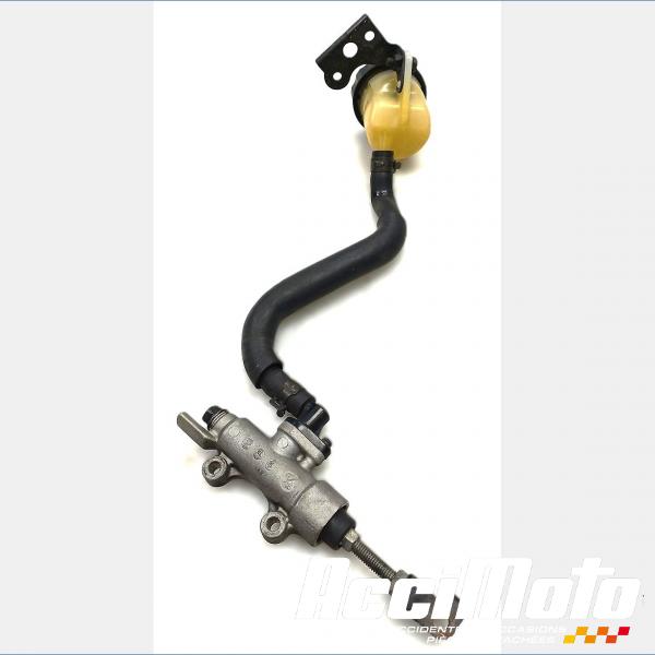 Pièce Moto Maître cylindre de frein arrière HONDA VFR800 VTEC