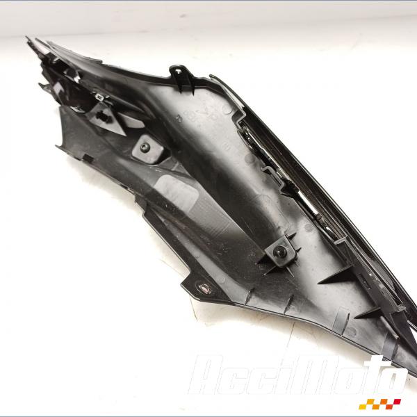 Pièce Moto Coque arrière (droite) YAMAHA R7 YZF