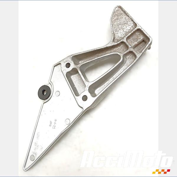 Pièce Moto Platine repose-pied arrière (droit) SUZUKI FREEWIND XF650