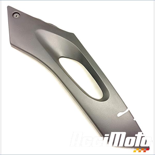 Pièce Moto Cache sous réservoir (droit) SUZUKI FREEWIND XF650